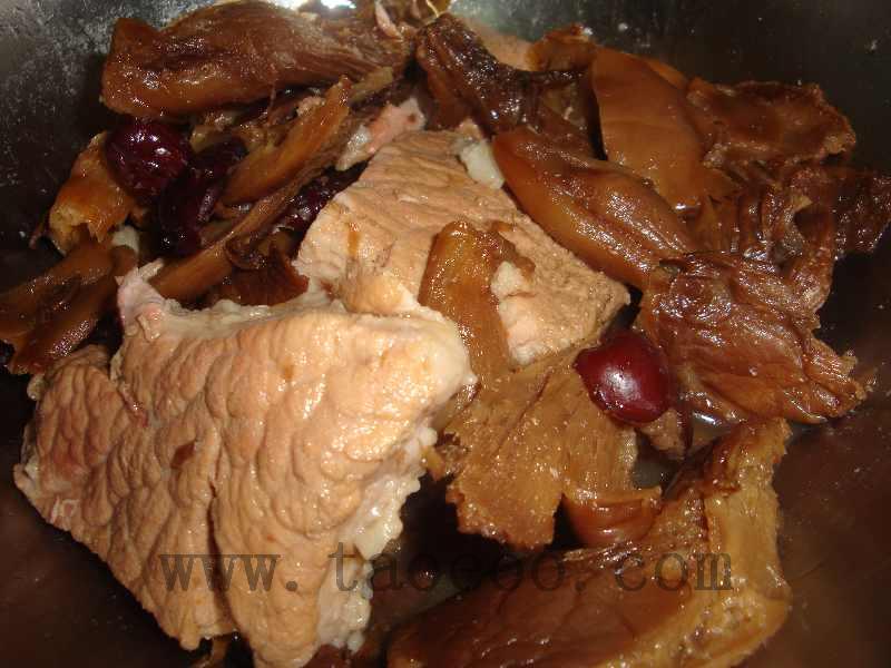 鲍鱼菇瘦肉煲汤